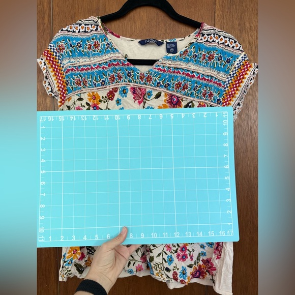 Floral Print Women's Top - Picture 5 of 5